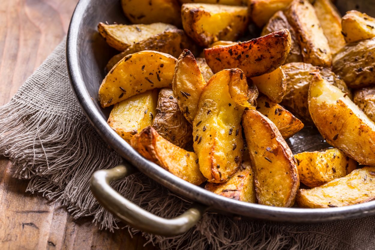 Recept na pečené brambory v troubě, které nebudou utopené v oleji ...