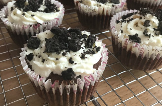 RECEPT: Připrav si oblíbené a chutné Oreo cupcakes