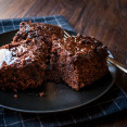 Hrníčkový recept na podmáslový koláč: Tak lahodný a vláčný!