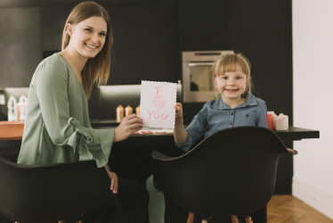 Význam pochvaly dítěte při výchově – proč je důležitá a jak ji používat správně?