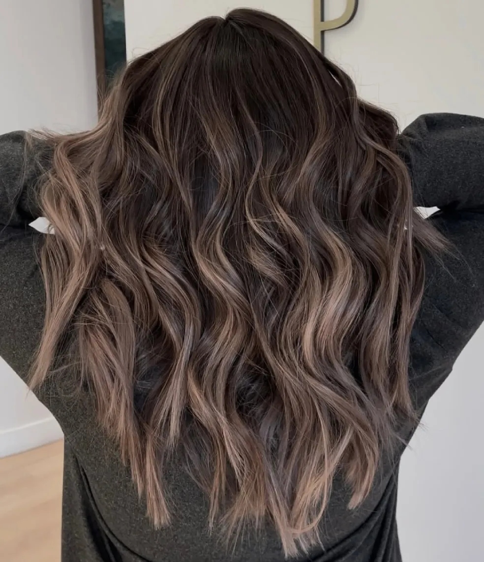 hnědá balayage