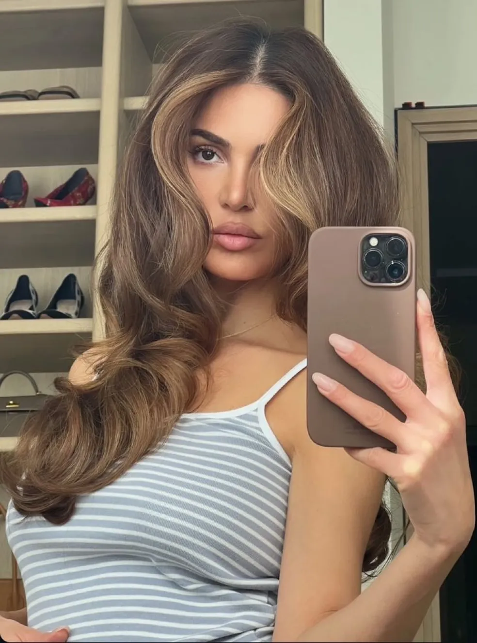 Honey-dipped brunette