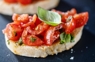 Rajčatová bruschetta jako v Itálii: Tipy na přípravu i moderní verze