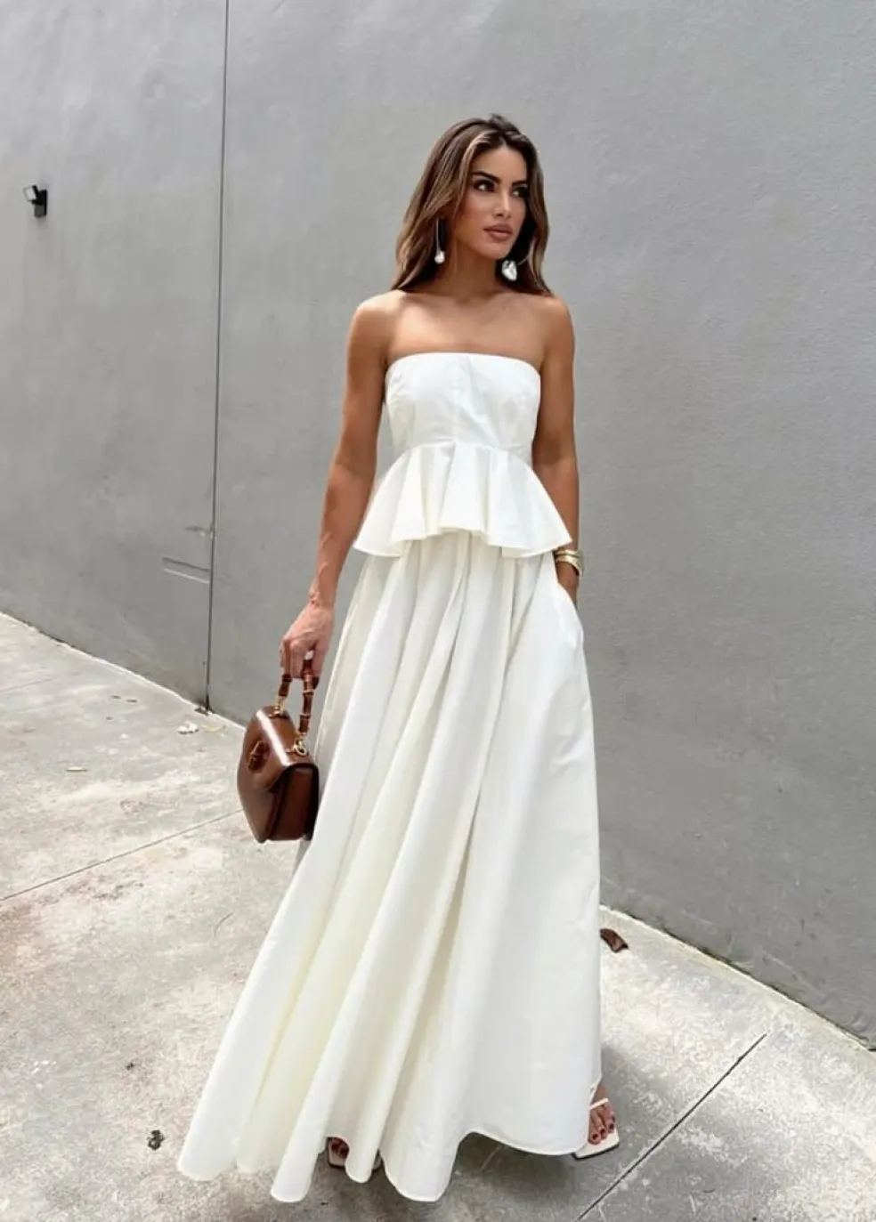 komu sluší šaty bez ramínek