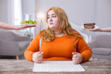 Jak spolu souvisejí poruchy příjmu potravy a obezita? Mnohem víc, než si myslíš!