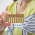 Má hormonální antikoncepce opravdu souvislost s rakovinou? Toto říká WHO