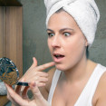 5 virálních beauty trendů, které mohou pleti spíše uškodit než pomoci