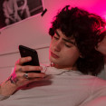 Porno vs. realita: Co doopravdy dělá s intimitou a sebevědomím mladých?