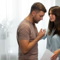 Když láska spouští kortizol: Jak vztah s narcistou dokáže změnit tělo?