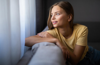 Nejsi introvert ani extrovert? Přečti si, proč se v roce 2025 všichni stáváme otroverty