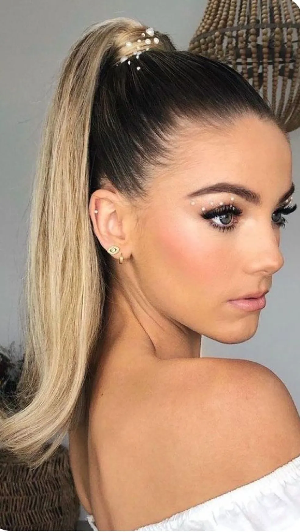 Vysoký koňský cop