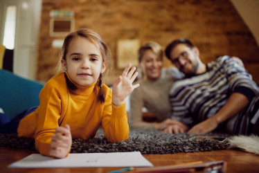Proč ti nejpřísnější rodiče vychovávají nejšťastnější děti? Tajný trénink bohatých rodin