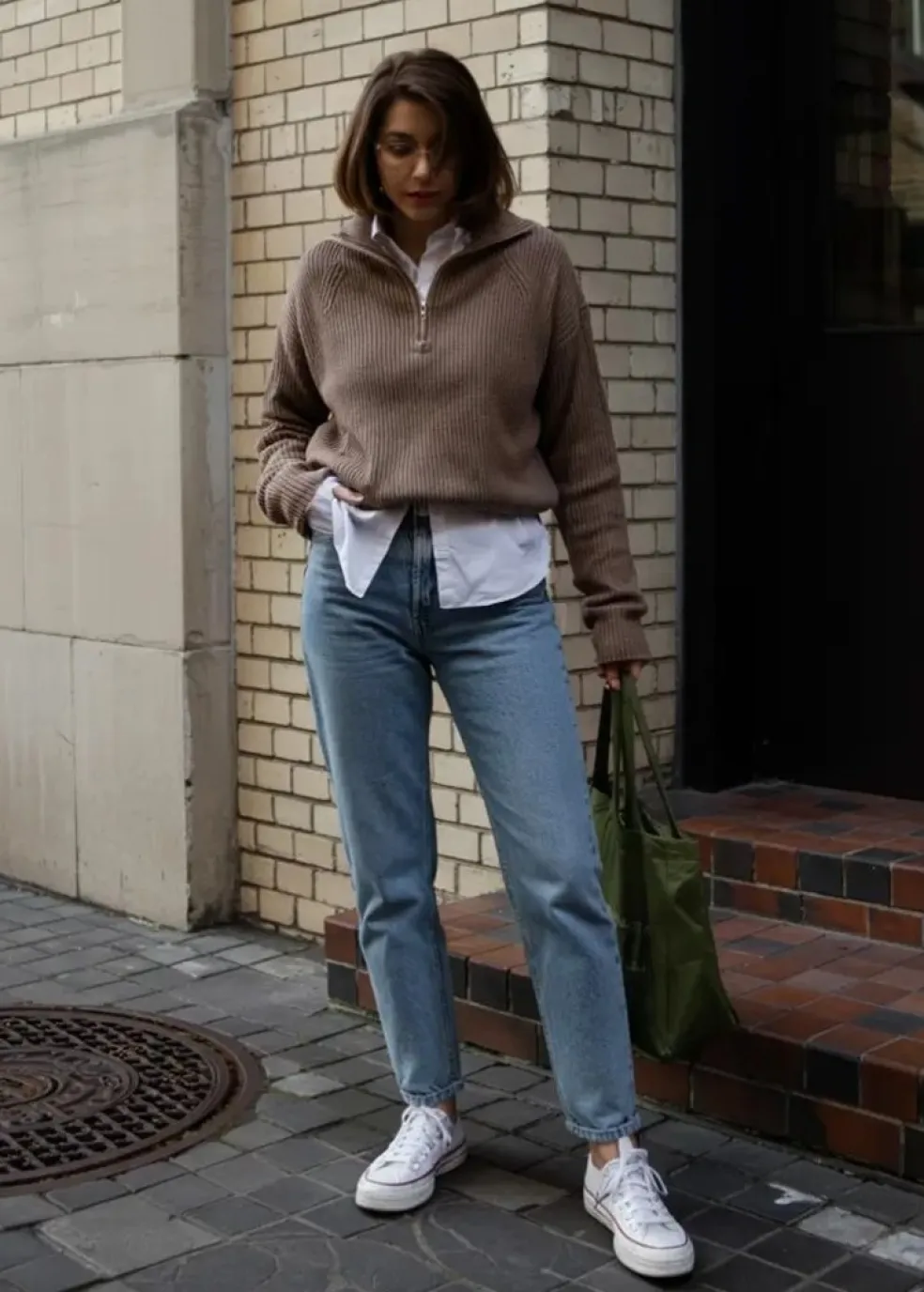 Svetry s polovičním zipem