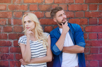 Chyby, které mladí lidé často dělají a později jich litují: Možná ti včas otevřou oči!