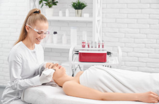 Proč si vaše pleť zaslouží pravidelnou kosmetickou péči: Tohle doma nikdy nedokážete!