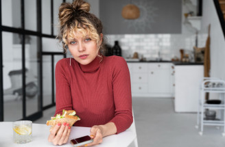 Milenialové mění pravidla stárnutí: Jaký je nový pohled na krizi středního věku?