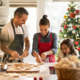 Vánoční pečení s dětmi – 7 receptů, které zvládnete i s těmi nejmenšími