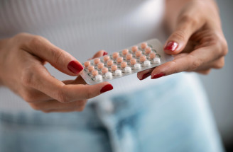 Co se stane s pletí po vysazení hormonální antikoncepce? Vrátí se pupínky?