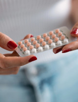 Co se stane s pletí po vysazení hormonální antikoncepce? Vrátí se pupínky?