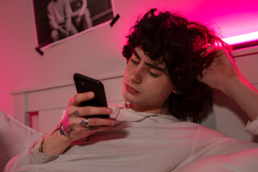 Porno vs. realita: Co doopravdy dělá s intimitou a sebevědomím mladých?