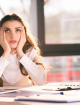 Digitální hypochondrie: Proč vám vyhledávač ukazuje ty nejhorší možné scénáře jako první?