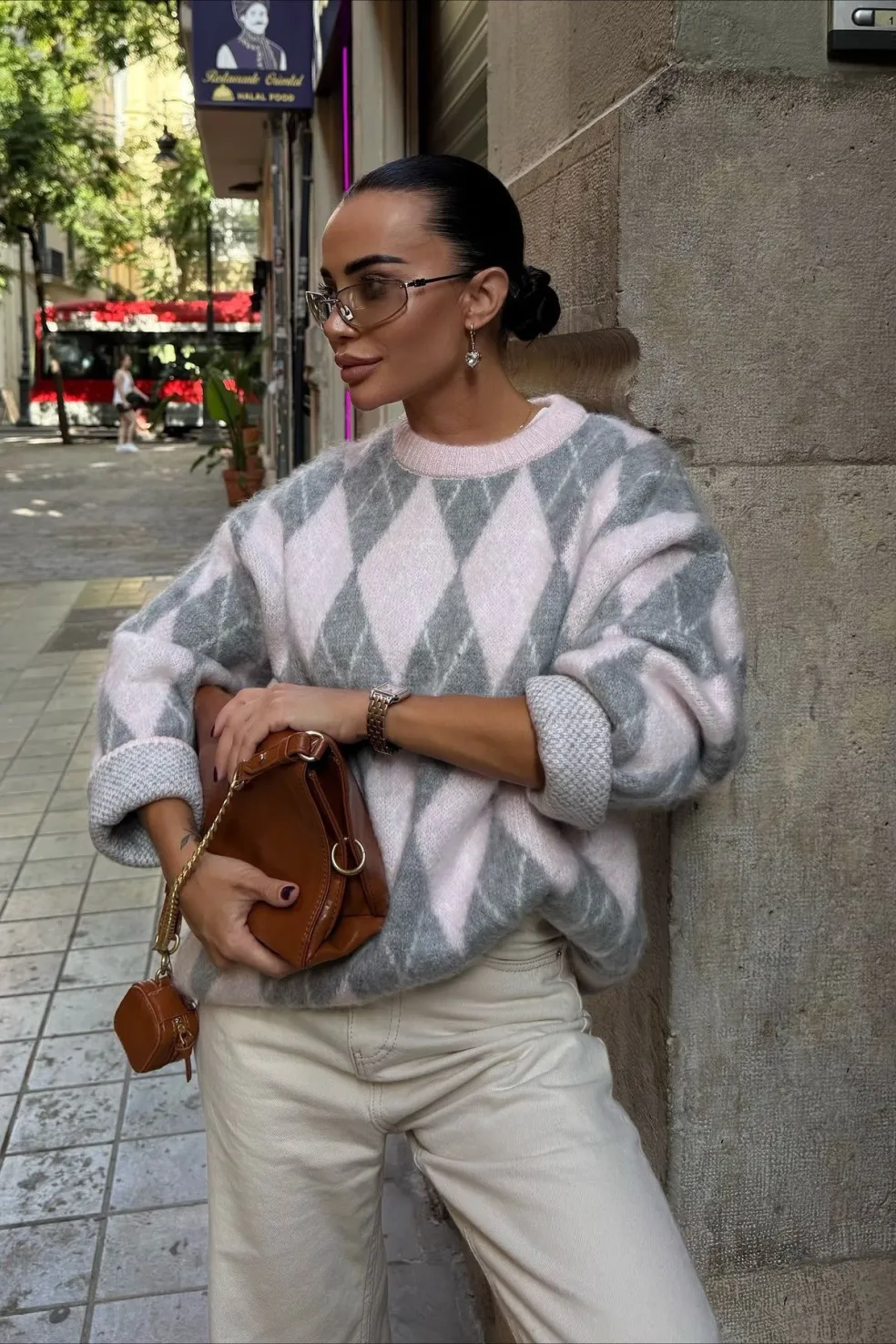 jak nosit argylový svetr