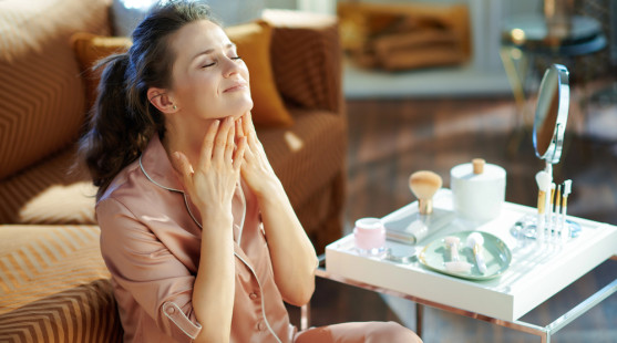 Kyselina laktobionová v kosmetice – neznáš ji? Seznam se s jejími skvělými účinky!