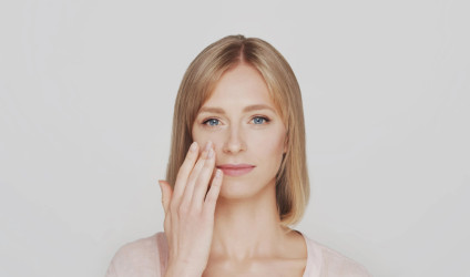 10-krokové rutiny ničí pleť více, než jsme tušili: Toto je skutečný důvod podráždění pleti