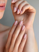 Dlouhé, krátké, přirozené nebo výrazné nehty – co o tobě prozradí tvá manikúra?