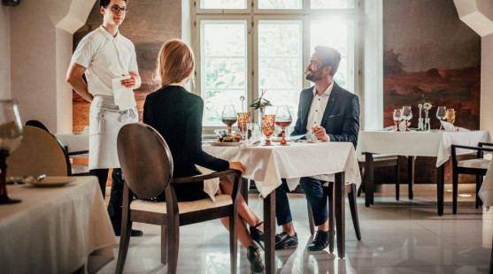 Vánoční večeře na zámku: Top jídla, která si nesmíte nechat ujít v naší restauraci