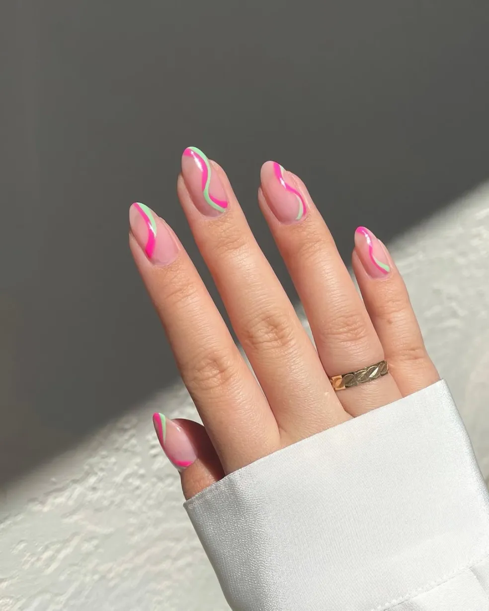 optické prodloužení nehtů