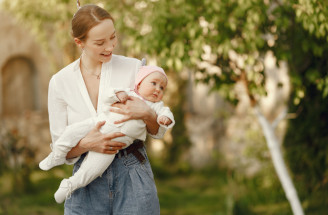 Proč se ženy v roce 2026 bojí mít děti? To v nás spouští více úzkosti než pravdy