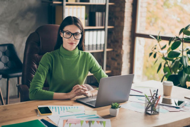 Poloha vašeho pracovního stolu ovlivňuje váš obchodní život podle Feng Shui
