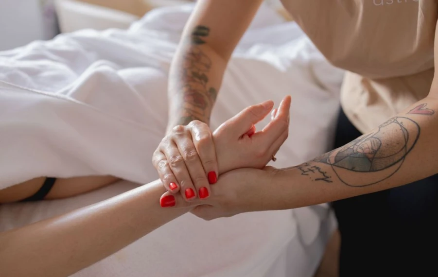 Vědomý dotek pleť asmr