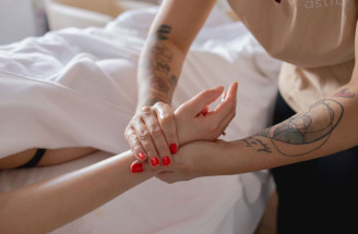 Beauty poradna Astrali: Vědomý dotek neboli návrat k sobě