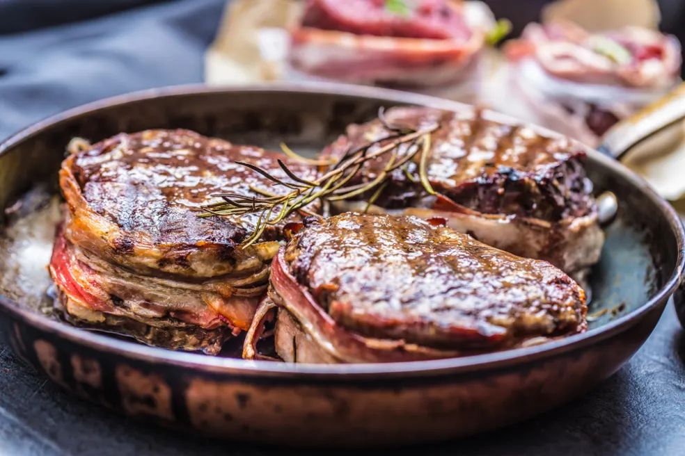 svázat steak