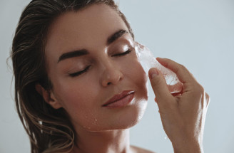 Ice facial: Funguje led na pleť, nebo je to jen trend?