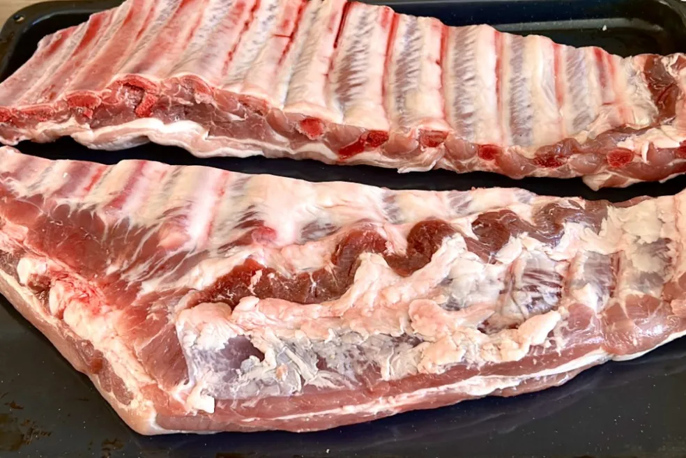 žebra na grilu