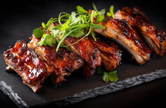 Pomalu grilovaná vepřová žebra: Recept na šťavnatá žebra z grilu