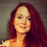 Angie Máhrová