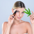 Marihuana a pleť: Může THC způsobit akné, vrásky a zhoršit pokožku?