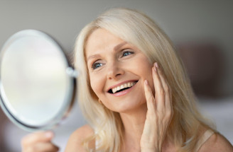 Skin longevity po 45: Jak pečovat o pleť, aby zůstala zdravá co nejdéle