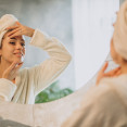 Skincare podle cirkadiánního rytmu: Co potřebuje pleť ráno a co večer?